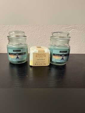 Aromatherapy Candle Set with Bath Fizzy Tranquil Gift Bundle NWT